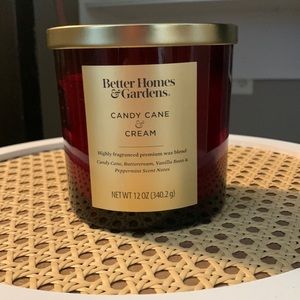 Never burned Better Homes & Gardens candle.